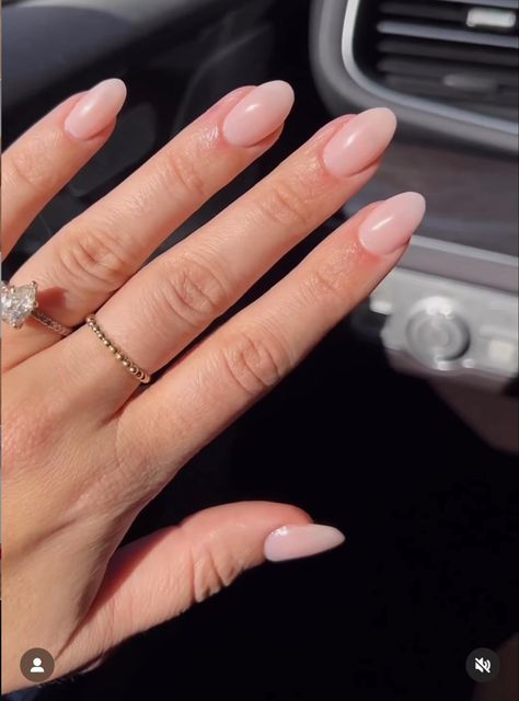 Bubble Bath Nails, Neutral Mani, Opi Bubble Bath, Pastel Nails Designs, Gel Mani, Minimal Nails, Pastel Nails, Classy Nails, Bubble Bath