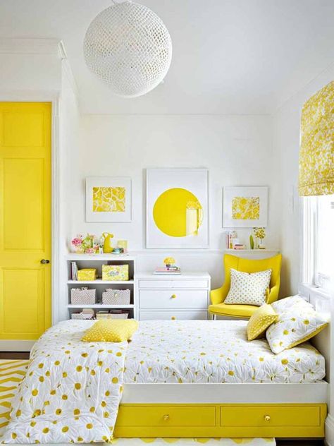 21  Sunny Yellow Bedroom Ideas For Girls 3 Kids Yellow Bedroom, Bedroom Ideas With Color, Yellow Girls Bedroom, Yellow Bedroom Ideas, Yellow Ceiling, Yellow Girls, Texas Girls, Purple Bedrooms, Purple Bedroom