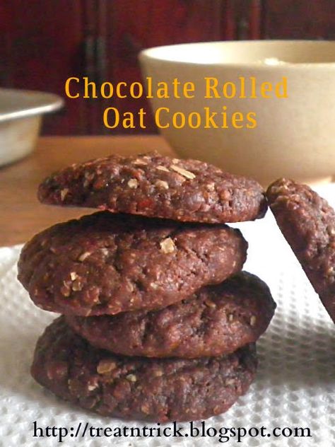 CHOCOLATE ROLLED OAT COOKIES A Glass Of Milk, Chocolate Roll, Cocoa Recipes, Cocoa Cookies, Oat Cookies, Chocolate Powder, Best Dinner Recipes, Unsweetened Cocoa, Oatmeal Cookies