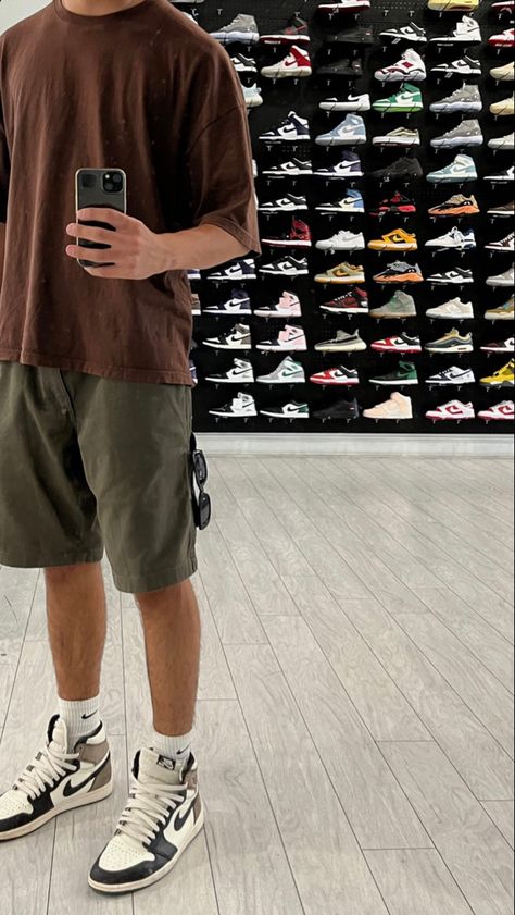 Men In Brown Outfit, Brown Shoes Streetwear, Jordan Ones Outfit Men, Fits With Brown Shoes, Men Shopping Aesthetic, Nike Mocha Outfit, Men’s Clothing Summer, Nike Instagram Story, Brown Dunks Outfit Men