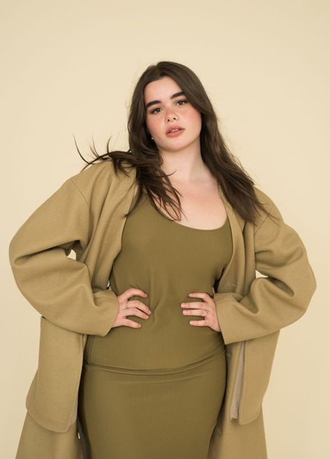 Barbie Ferreira Outfit, Plus Size Photography, Plus Size Posing, Trendy Outfits Indian, Barbie Ferreira, One Friend, Twin Beds, Queen Size Bed, Future Outfit