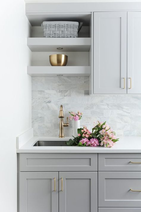 Kitchen With Gray Cabinets, White Marble Backsplash, Gray Shaker Cabinets, Grey Kitchen Designs, Laundry Room Sink, Transitional Home, Laundry Design, Gray Cabinets, Laundry Room Inspiration