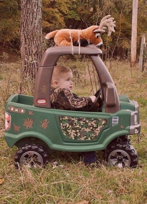 Cozy Coupe Truck, Country Baby Pictures, Cozy Coupe Makeover, Country Baby Boy, Halloween Things, Western Babies, Country Kids, Baby Pics