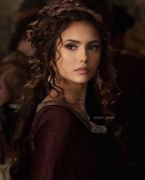 Vampire Diaries Nina Dobrev, Divine Women, Hayley And Elijah, Vampire Diaries Outfits, Katerina Petrova, Katherine Pierce, Mystic Falls, Nina Dobrev, S N