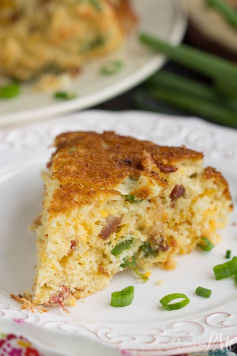 Savory and slightly sweet, Southern Cheesy Jalapeno Bacon Skillet Cornbread, is full of smokey bacon, spicy jalapenos, and cheese. Alone or as a side, this cornbread recipe is delectable! #cornbread #bread #recipe #Southern #Southernfood Cheese Cornbread, Jalapeno Bacon, Southern Fried Catfish, Southern Foods, Best Thanksgiving Side Dishes, Skillet Cornbread, Stuffed Jalapenos With Bacon, Cornbread Recipe, Food Contest