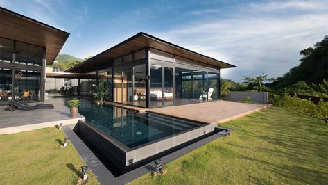 #SKYPOD HOUSE TOUR (FINALLY!) - Thirstythought Modern Industrial House, Industrial House Exterior, Modern Glass House, Glass House Design, Modern Bungalow House Design, Pod House, Industrial Home Design, House Design Exterior, Modern Bungalow House