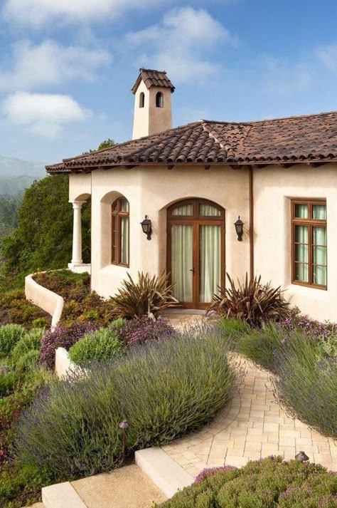 Mediterranean Exterior, Hacienda Style Homes, Villa Style, Spanish Style Home, Brick Exterior House, Casas Coloniales, Hacienda Style, Spanish Style Homes, Mediterranean Decor