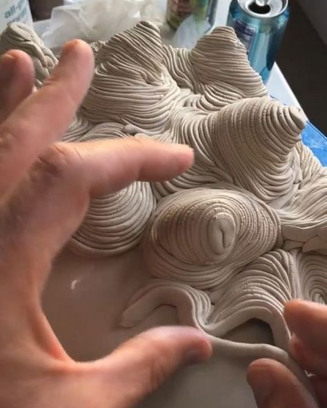 Ceramic Video on Instagram: “@ceramicvideo @erik_h_gellert . . . #artist #ceramic #art” Coil Pottery, Making Clay, Homemade Alfredo, Makeover Bedroom, Organic Ceramics, Sculpture Art Clay, Ceramic Texture, Clay Sculptures, Sculptures Céramiques