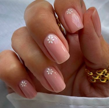 Unghie Sfumate, Nail Art For Beginners, Floral Nail Designs, Daisy Nails, Simple Gel Nails, Flower Nail Designs, Casual Nails, Cute Gel Nails, Summer Vacations