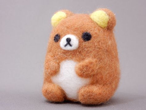 Simple Felting Ideas, Cute Felting Ideas, Needle Felted Animals Easy, Felting Ideas For Beginners, Needle Felted Animals For Beginners, Cute Needle Felting Ideas, Needle Felting Easy, Needle Felting Animals, Felting Crafts