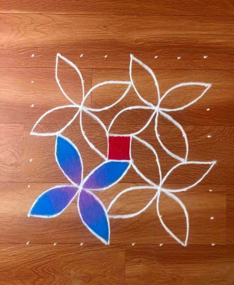 Flower Rangoli With Colours, Rangoli Designs Flower Simple, Dots Rangoli With Colors, Dot Rangoli With Colour, Round Mehndi, Rangoli Flower, Rangoli Videos, Colour Rangoli, Simple Frock