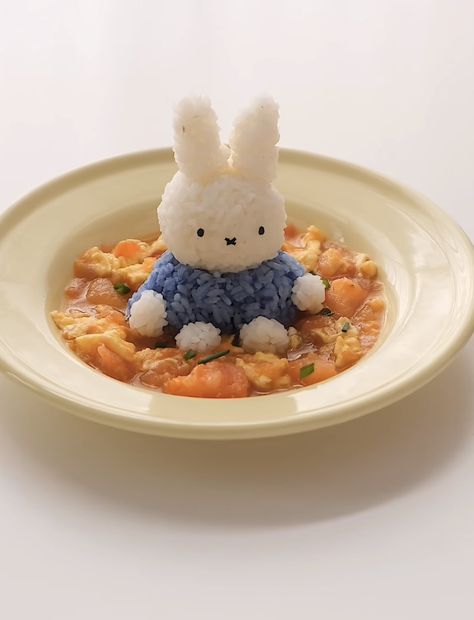 Cute Korean Food, Kawaii Breakfast Food, Cute Meals, Miffy Food, Cute Japanese Food, Kawaii Bento Box Recipes, Cute Bento Boxes Kawaii, Sanrio Bento Box Lunch, Japanese Food Bento Kawaii