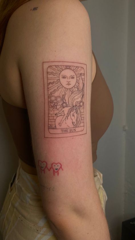 Arcana Tattoo, Tarot Cards Sun, Esoteric Tattoo, The Sun Tarot Card, Tarot Card Tattoo, Tarot Tattoo, Card Tattoo Designs, Sun And Moon Tattoo, The Sun Tarot