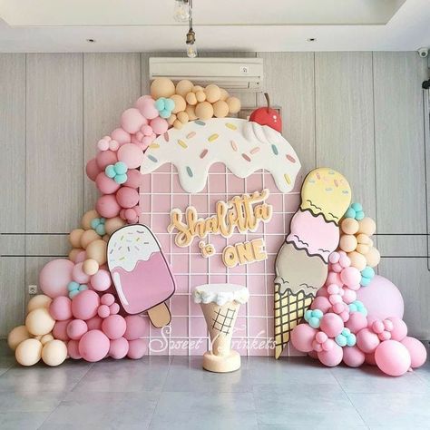 Ice Cream Birthday Party Theme, Ice Cream Party Theme, Candy Theme Birthday Party, Candy Themed Party, Candy Land Birthday Party, 1st Birthday Girl Decorations, Candy Birthday Party, Ice Cream Birthday Party, Candyland Birthday