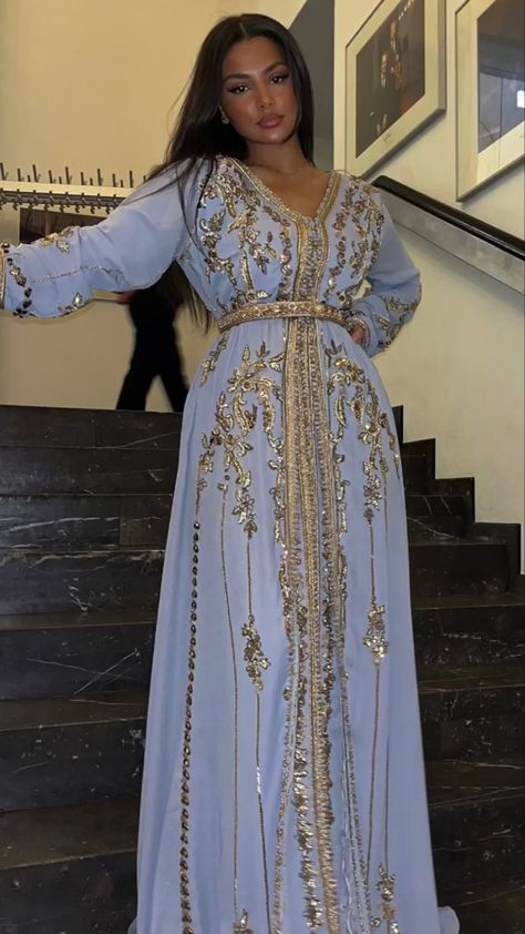 Blue Caftan, Moroccan Kaftan Dress, Moroccan Bride, Estilo Hijab, Arabic Dress, Moroccan Clothing, Moroccan Kaftan, Moroccan Fashion, Moroccan Dress