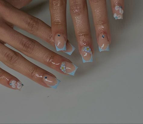 Euphoria Nails, French Tip Nail Designs, Glow Nails, Short Square Acrylic Nails, Bling Acrylic Nails, Winter Nail, Short Acrylic Nails Designs, Beautiful Nail Designs, Square Acrylic Nails