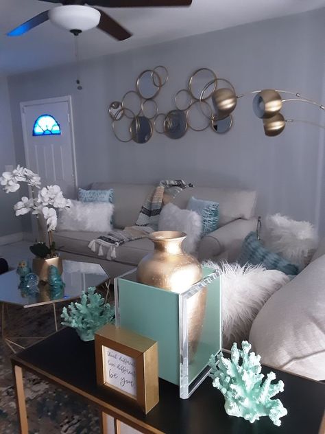 Glam Living Room Decor, Teal Living Rooms, Glam Living, Glam Living Room, Future Apartment Decor, Living Room Color Schemes, Condo Living, House Things, Apartment Decor Inspiration