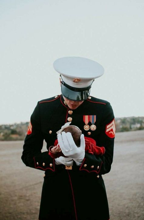 #military #marines #navy #airforce #coastgaurd #fatherbaby #newbornphotos #militarybaby Marine Girlfriend Quotes, Usmc Baby, Marine Corps Baby, Battling Demons, Office Workouts, Marine Pictures, Army Husband, Army Photos, Marine Baby