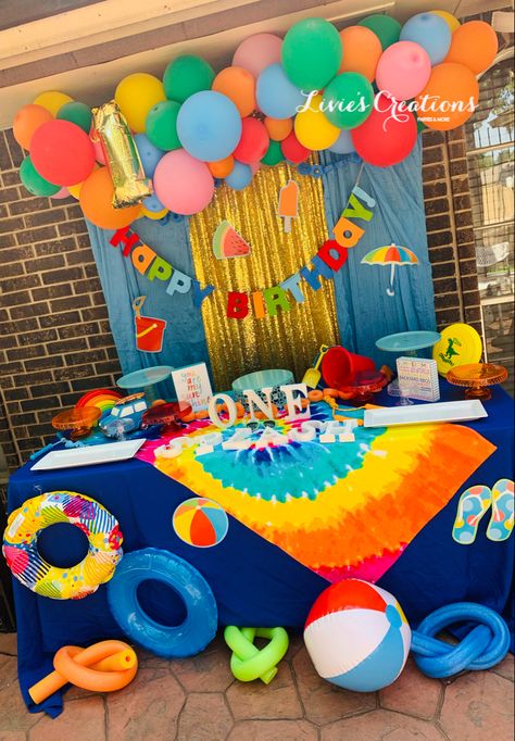 Splish Splash Party Decorations, Splash Theme Birthday Party, Splash Pad Birthday Party Decorations, Splashing Into One Birthday, Inflatable Birthday Party Ideas, Summer Splash Birthday Party, Boys Summer Birthday Party Themes, One Big Splash Birthday, Splash Splash Birthday Bash