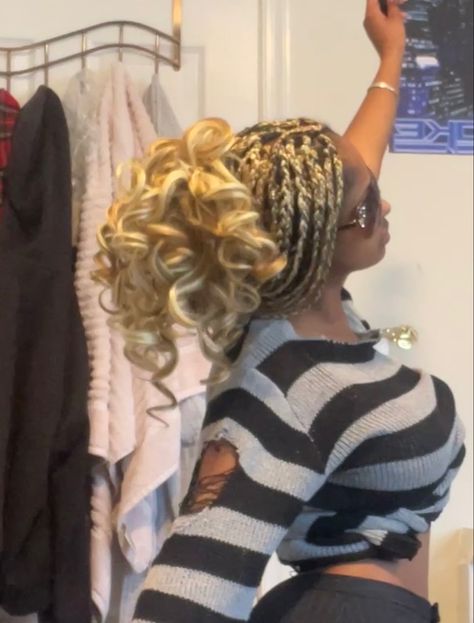 Blonde French Braids, Blonde French Curl Braids, French Curl Braids, Curl Braids, French Curl, Pretty Braided Hairstyles, Black French, Light Blonde, French Braid