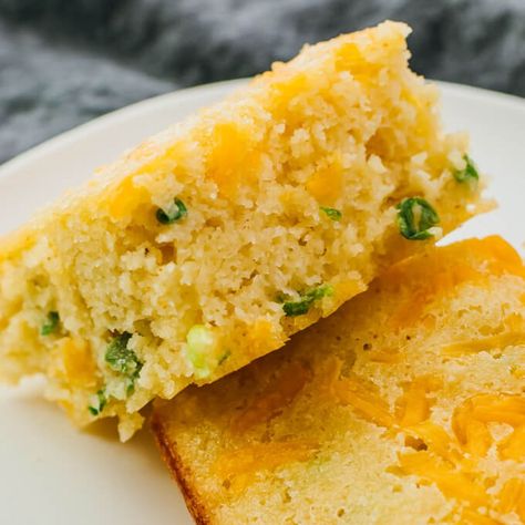 Cornbread Savory, Cornbread Jalapeno, Cornbread Southern, Low Carb Cornbread, Keto Cornbread, Cheese Cornbread, Spicy Cornbread, Savory Cornbread, Keto Friendly Bread