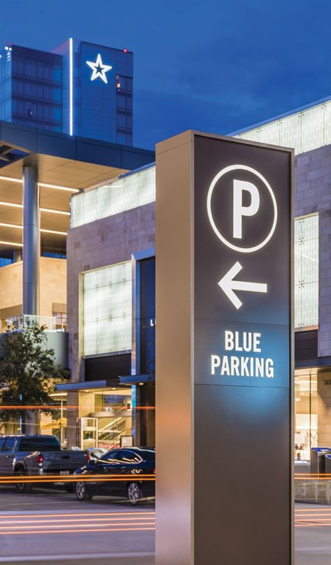 Hotel Wayfinding, Parking Signage, Experiential Graphic Design, Entrance Signage, Hotel Signage, Streetscape Design, Park Signage, Wayfinding Signage Design, Monument Signs