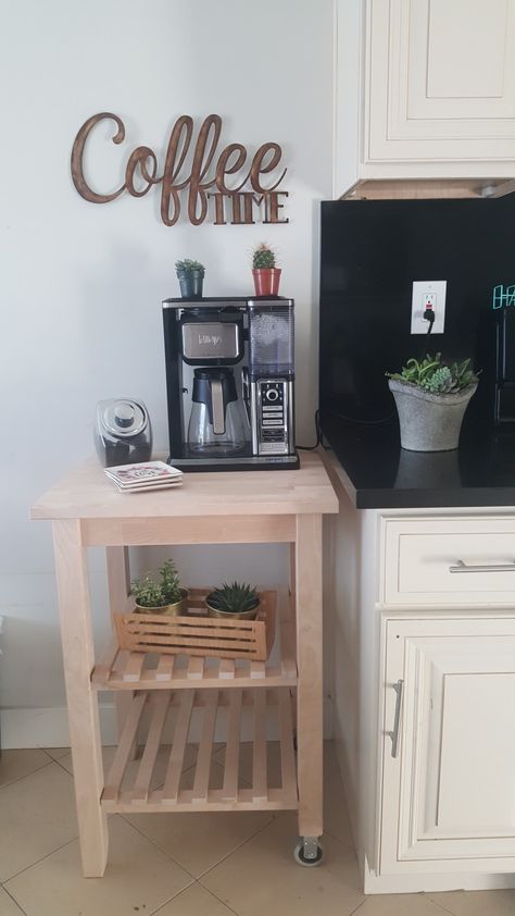 Small Table Coffee Bar, Simple Coffee Bar Ideas Diy, Small Coffee Bar Ideas Apartments, Tiny Coffee Bar, Mini Coffee Bar Small Spaces, Bars In Kitchen, Table For Apartment, Coffee Bar Decorations, Home Coffee Bar Ideas