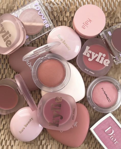 Makeup Utensils, Usa Makeup, Makeup Dior, Pink Cosmetics, Makeup Is Life, Eye Makeup Pictures, Ethereal Makeup, Perfect Skin Care Routine, Fancy Makeup