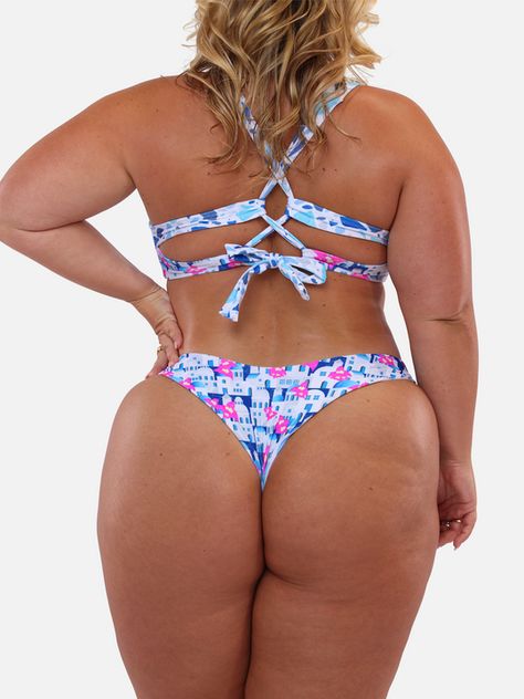 Moana Bikini - Designer Bikinis & Swimwear - North America – Moana Bikini - North America Australian Lifestyle, Low Rider Girls, Designer Bikinis, Seductive Clothes, Curvy Women Outfits, Hottie Women, Dance Photos, Designer Swimwear, Curvy Girl Outfits