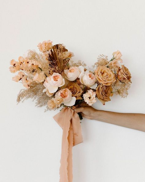 Details, Darling on Instagram: “We’re giving you beautiful organic flowers to start your week, darling! Florals: @cultivatedbyfaith Planning + Design: Kenzie from…” Organic Bridal Bouquet, Bel Air Bay Club Wedding, Dahlia Bridal Bouquet, Zion Wedding, Mocha Mousse, Orange Bouquets, Colorful Wedding Flowers, Cream Wedding, Brown Wedding