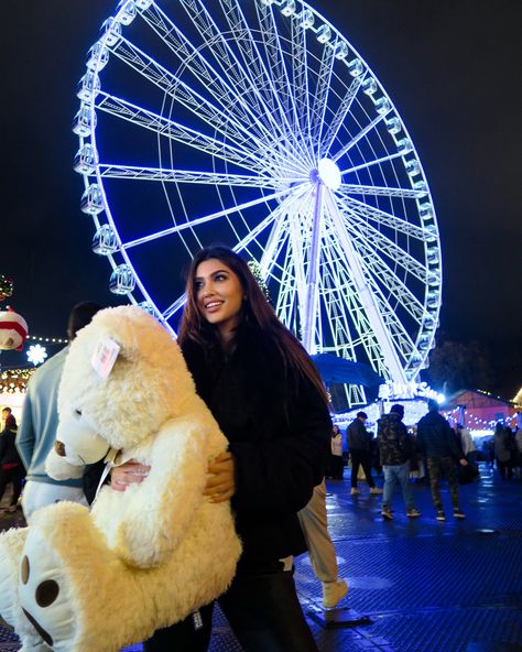 #london #winter Winter Wonderland London Outfit, Winter Wonderland Outfit London, London Xmas, Winter Wonderland Hyde Park, Winter Wonderland London, Winter Wonderland Outfit, Girly Winter Outfits, Wonderland Outfit, Girly Winter