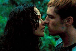 Katniss Everdeen And Peeta Mellark, Katniss Everdeen And Peeta, Hunger Games Peeta, Hunger Games Katniss, Hunter Games, Hunger Games Humor, Katniss And Peeta, Hunger Games 3, Peeta Mellark