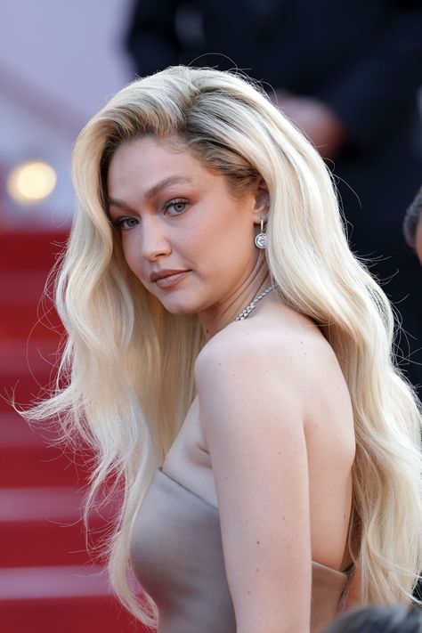 Gigi Hadid Cannes 2023, Gigi Hadid Short Hair, Gigi Hadid Hairstyles, Aesthetic Palace, Hollywood Glam Hair, Gigi Hadid Hair, Gigi Hadid Beauty, Gigi Hadid Pictures, Gigi Hadid Looks