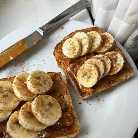 Toast With Banana And Peanut Butter, Toast Banana Peanut Butter, Peanut Butter Banana Toast Aesthetic, Pb And Banana Toast, Peanut Butter Recipes Breakfast, Peanut Butter With Banana, Peanut Butter And Banana Toast, Peanut Butter Toast With Banana, Peanut Butter On Toast