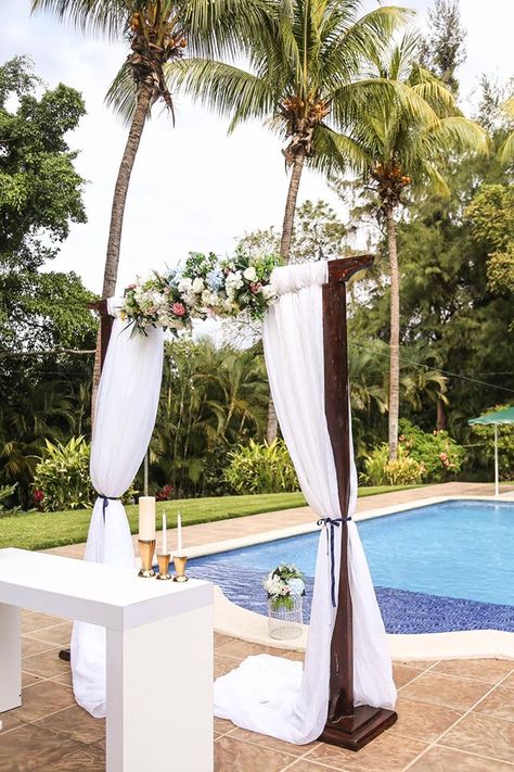 Outdoor Wedding Alter, Bride Decor, Wedding Outside, Ideas Bodas, Wedding Pool Party, Boda Ideas, Wedding Alters, Dream Beach Wedding, Outdoor Wedding Decorations