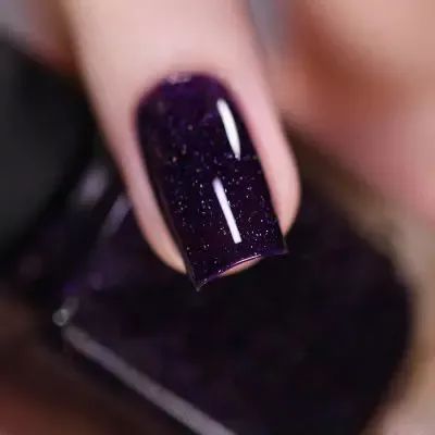 Striking Blackened Eggplant Purple Holographic Nail Polish Dark Purple Toe Nails, Dark Purple Sparkly Nails, Coffin Style Nails Short, Dark Purple Nails Acrylic, Midnight Purple Nails, Purple Sparkly Nails, Purple Toe Nails, Ilnp Nail Polish, Dark Purple Nails