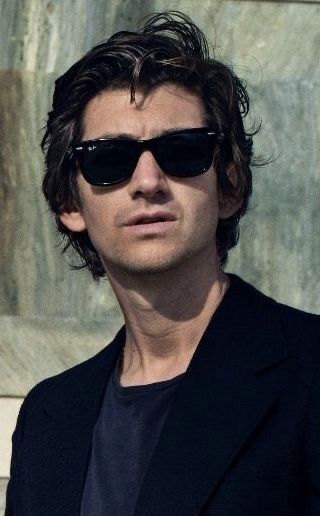 Alex Turner Hair, Alex Turner Cute, Monkey Types, Alex Arctic Monkeys, Alex Pics, The Last Shadow Puppets, Last Shadow, Artic Monkeys, Fan Picture