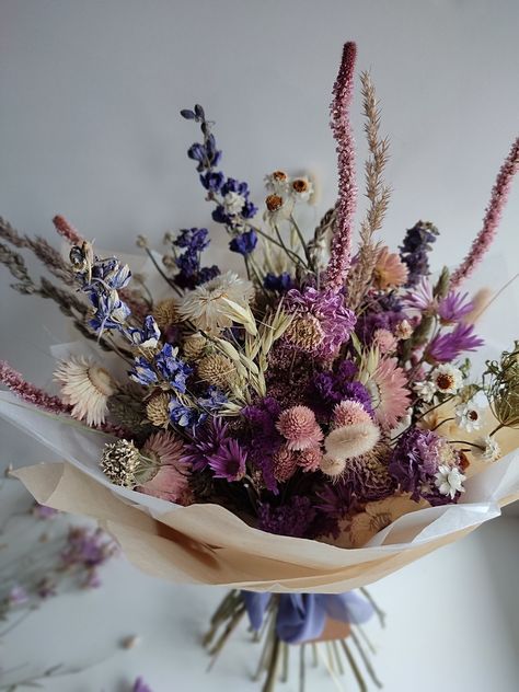 Flower Cottage, Flower Box Gift, Happy Soul, Venue Decor, Floral Inspiration, Flower Box, Dried Flower Bouquet, Flower Bouquets, Box Gift