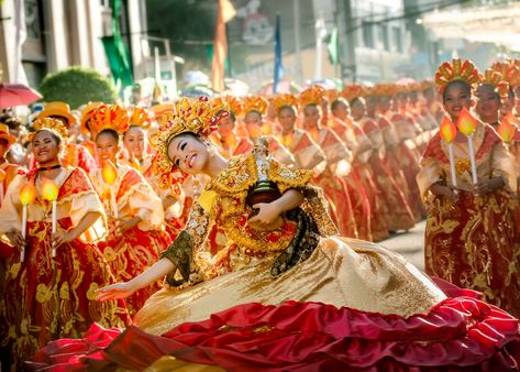 Sinulog Festival Art, Sinulog Festival, Creative Costuming Designs, Philippines Fashion, Cultural Dance, Dumaguete, Filipino Art, Festival Art, Festival Photography