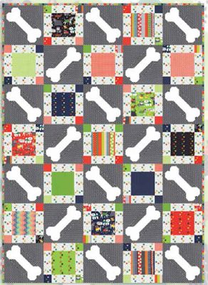 = free pattern = "Here Boy" dog bone quilt by Moda Fabrics Dog Bone Quilt, Dog Quilt Block, Beginner Quilt Patterns Free, Cat Quilt Patterns, Quilt Cards, Dog Quilts, Tshirt Quilt, Quilt Care, Bird Quilt