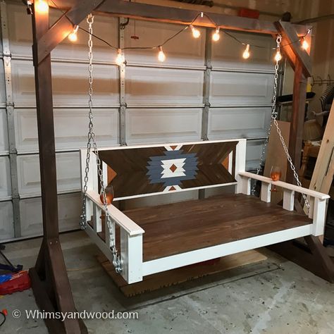 Diy Swinging Daybed, Diy Swinging Bed, Swinging Bench Outdoor, Diy Swinging Bench, Bed Swings Outdoor Diy, Ag Mech Projects Wood, Rustic Porch Swings, Bed Swing Porch, Pallet Swing Bed