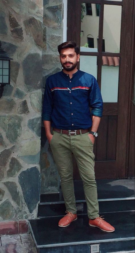 Green Cotton Pants, Green Polo Shirt, Formal Men, Navy Blue Shirt, Formal Men Outfit, Smart Casual Men, Green Polo Shirts, Green Polo, Recipes Indian