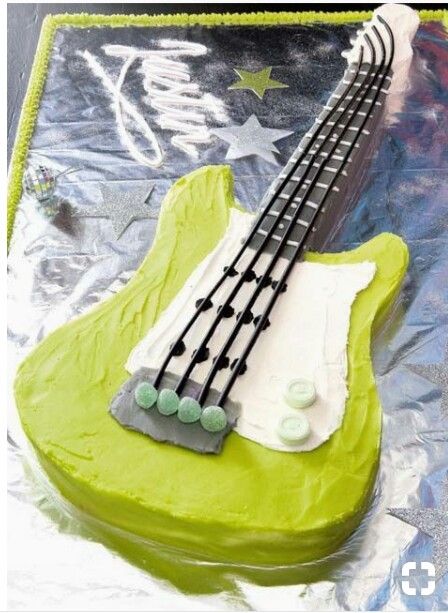 Funky Wedding Cakes, Bass Cake, Electric Guitar Cake, Guitar Cakes, Guitar Birthday, Cakes Pictures, Pop Star Party, Rockstar Party, Rock Star Birthday