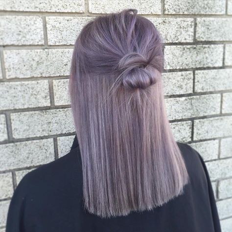 Diy Hair Color, Lilac Hair, Gorgeous Hair Color, Hair Color Pastel, Lavender Hair, Grey Hair Color, Pastel Hair, Dye My Hair, Hair Inspo Color