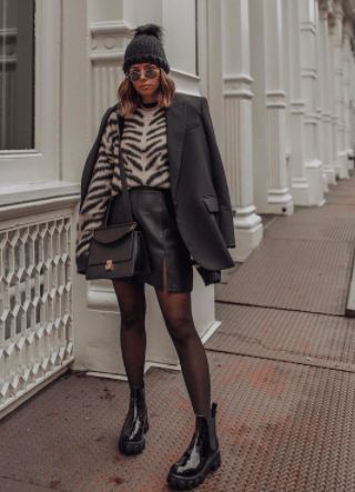 Skirt And Ankle Boots Outfit, Ankle Boots Outfit Ideas, Black Dress Outfit Ideas, Black Ankle Boots Outfit, Dress Boots Outfit, Dresses With Boots, Ankle Boots Outfit, Boots Outfit Ideas, Dress And Sneakers Outfit