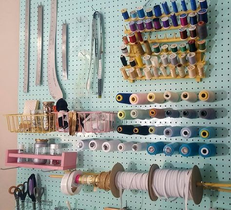 Sewing Pegboard, Diy Peg Board, Sewing Area, Peg Boards, Room Organizer, Pegboard Accessories, Fun Organization, Sewing Room Organization, Paint Storage