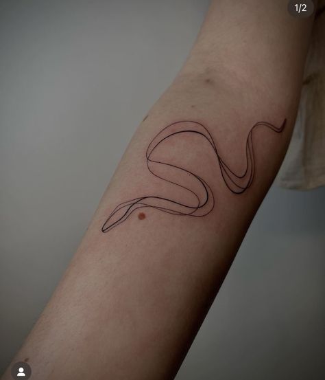 Snake In The Grass Tattoo, Year Of The Snake Tattoo 2001, Snake Rib Tattoos For Women, Snake And Scorpion Tattoo, Korean Fine Line Tattoo, Snake Fine Line Tattoo, Sea Snake Tattoo, Snake Bicep Tattoo, Abstract Snake Tattoo