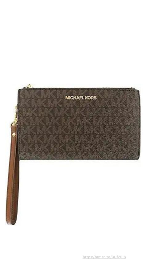 Michael Kors Jet Set Travel Double Zip Wristlet - Signature PVC. #michaelkors #wristlet #fashion #leather #stylish #travel #cute Michael Kors Shop, Mk Wallet, Fun Wallets, Michael Kors Wristlet, Michael Kors Wallet, Glam Fashion, Wristlet Wallet, Purses Michael Kors, Kors Jet Set