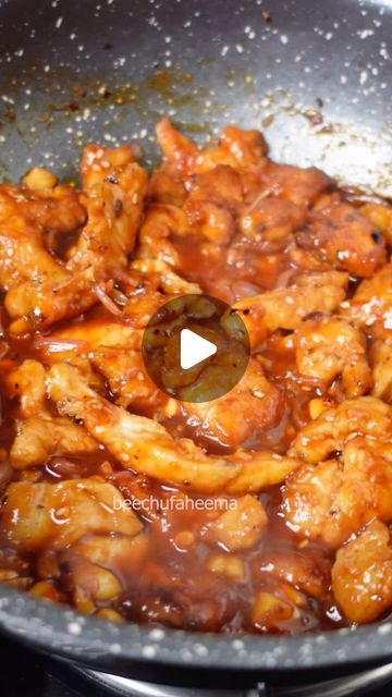 Beechu Faheema on Instagram: "Dragon Chicken  . . Ingredients  Chicken 1/2kg Soya sauce 3/4tbsp Egg 1 Cornflour 1tbsp Flour 1tbsp Pepper 1tsp Salt Tomato Sauce 2tbsp Red chilli sauce 1tbsp Soya sauce 1tbsp Vinegar 1tbsp Sugar 1tbsp Redchilly powder 1tsp Oil 2tbsp Garlic 1tbsp Cashews 6 Chilly flakes 1/2tsp Onion 1/2 Water 1/4cup Salt Sesame seed . . #dragonchicken #chicken #chickenrecipes #recipesbybeechufaheema" Red Chilli Sauce, Dragon Chicken, Soya Sauce, Sesame Seed, Fritter Recipes, Chilli Sauce, Indian Food Recipes Vegetarian, Red Chilli, Recipes Vegetarian