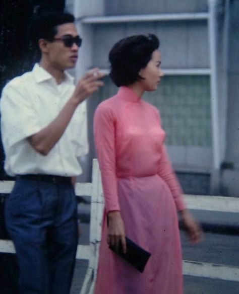 carlottawinderSaigon, 1960s Ancient Vietnam, Good Morning Vietnam, Vietnam Fashion, Ao Dai Vietnam, Vietnam History, South Vietnam, Asian History, Early 60s, Aesthetic Indie